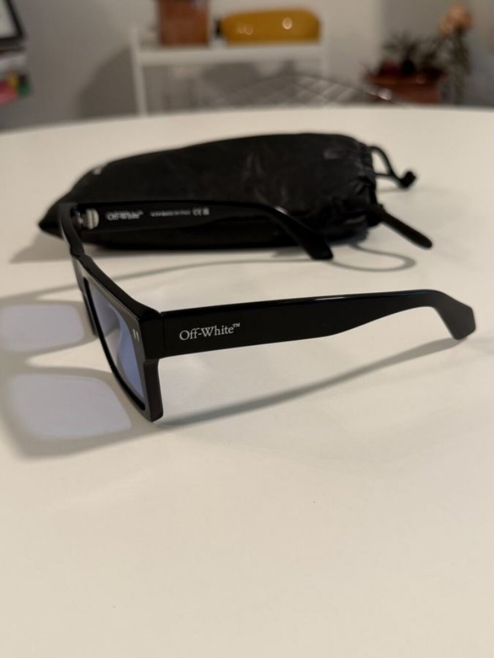 Off-White Lawton Sunglasses — Black